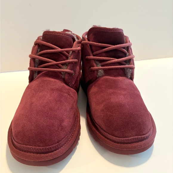 UGG Neumel Boots Suede Burgundy Red Women Size US NWOT